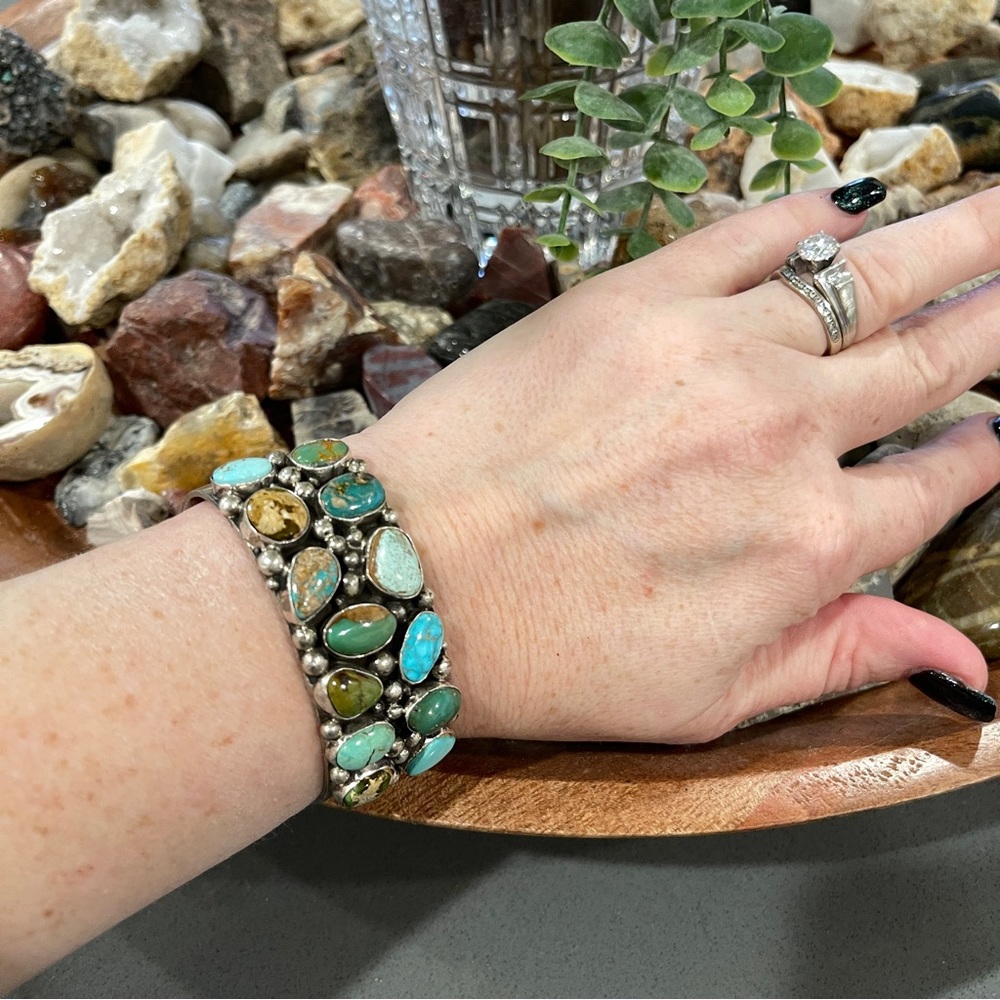 NWT stunning Turquoise Bracelet by Betty A Lee